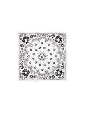 Cotton Wreath bandana with Paisley pattern and a wreath, white