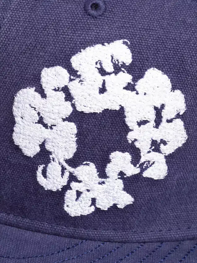 Cotton Wreath New Era 59FIFTY z płótna bawełnianego z motywem wianka, kolor indygo