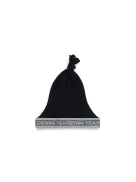 Czarna czapka typu „Stocking Wave”