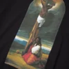 Koszulka „Święta Maria Magdalena u stóp krzyża” – czarna