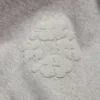 Szare bawełniane szorty z motywem Cotton Wreath