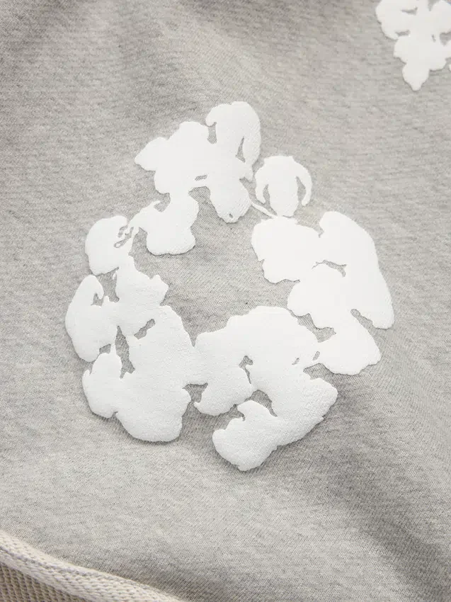 Szare szorty z nadrukiem „Cotton Wreath”